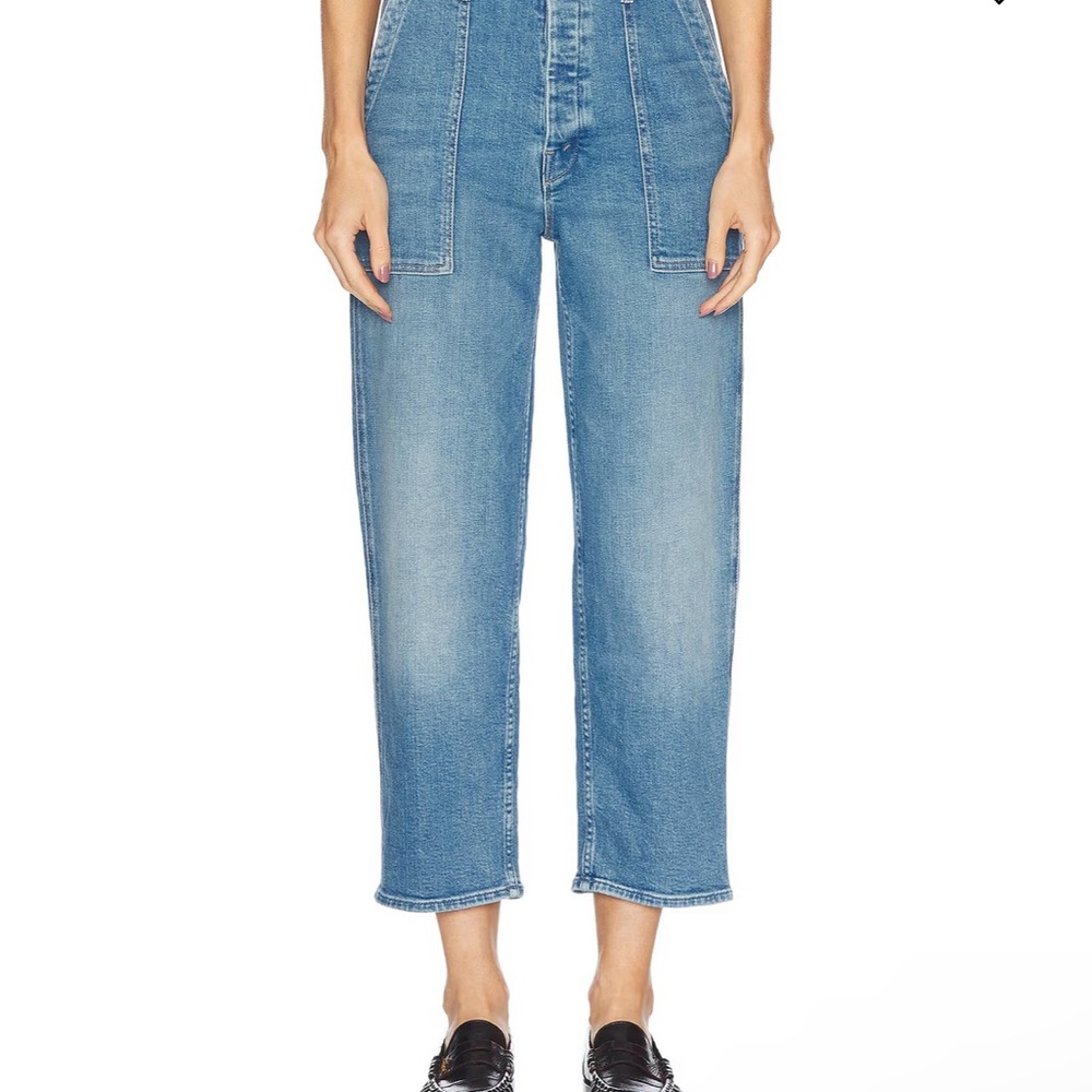 MOTHER- The Patch Pocket Private Flood Jeans in "Flag Me Down" wash.
